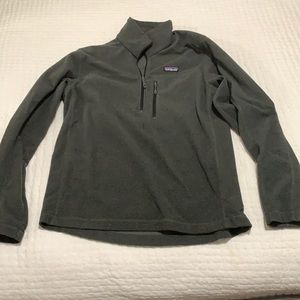 Like new - Patagonia Grey Quarterzip Pullover